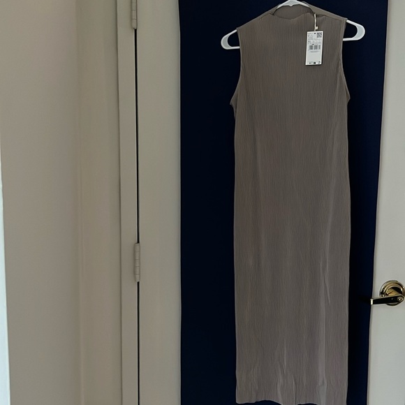 Mango Dress - Picture 1 of 5